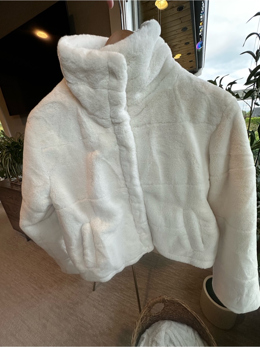 Pink Lily White Faux Fur Cropped Jacket - Women's Cozy Coat